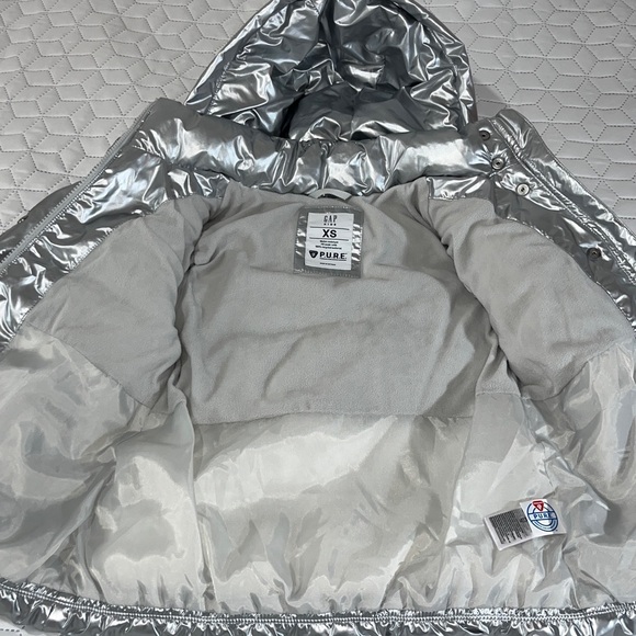 GAP Kids Silver Puffer Jacket Girl's Size XS 4-5 - Picture 4 of 5